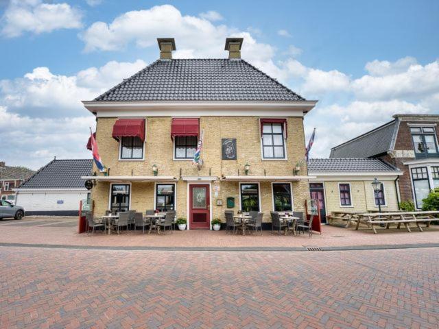 Hotel De Harmonie Sexbierum Exterior photo